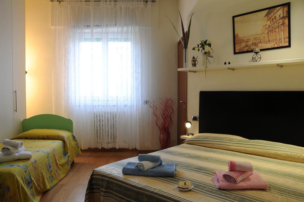 Zeus Rooms Superior Florence Room photo